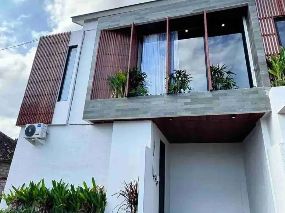 Brand New Modern Tropical Villa In Prime Canggu - Padonan Area