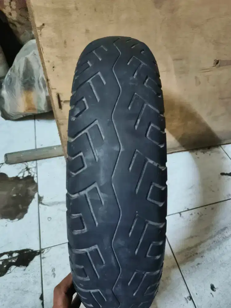 Ban tubeless bekas ukuran 120/70 ring 17