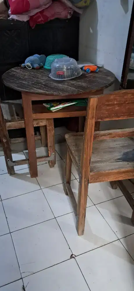 Meja kayu dua kursi kayu 1 set table makan bangku