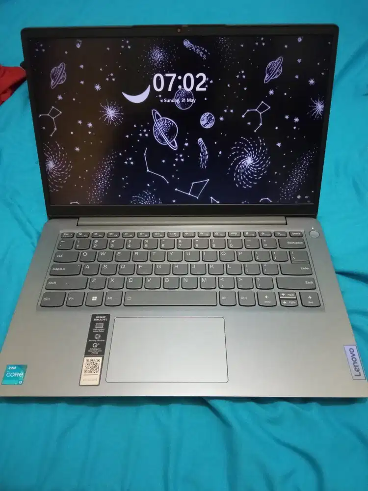Lenovo Ideapad Intel core i3