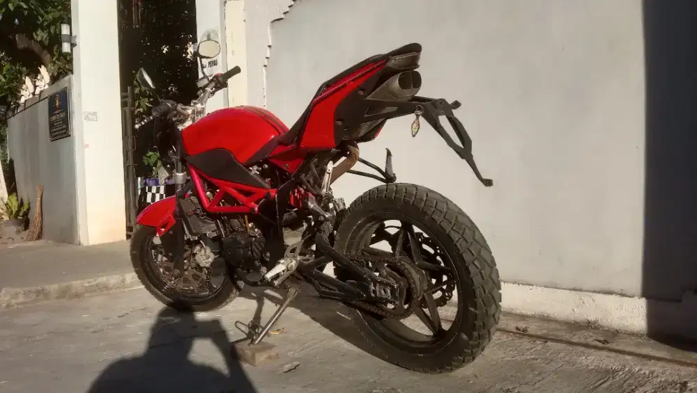 Dijual Cepat Minerva Megelli 250 CC tahun 2011