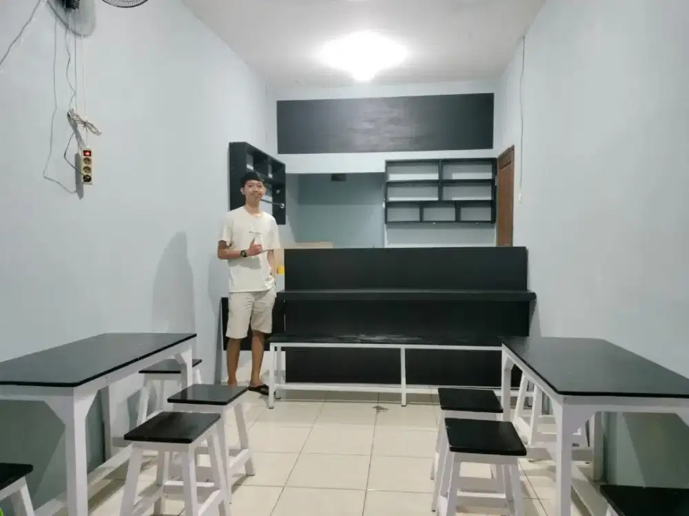 MEJA WARKOP AHOY