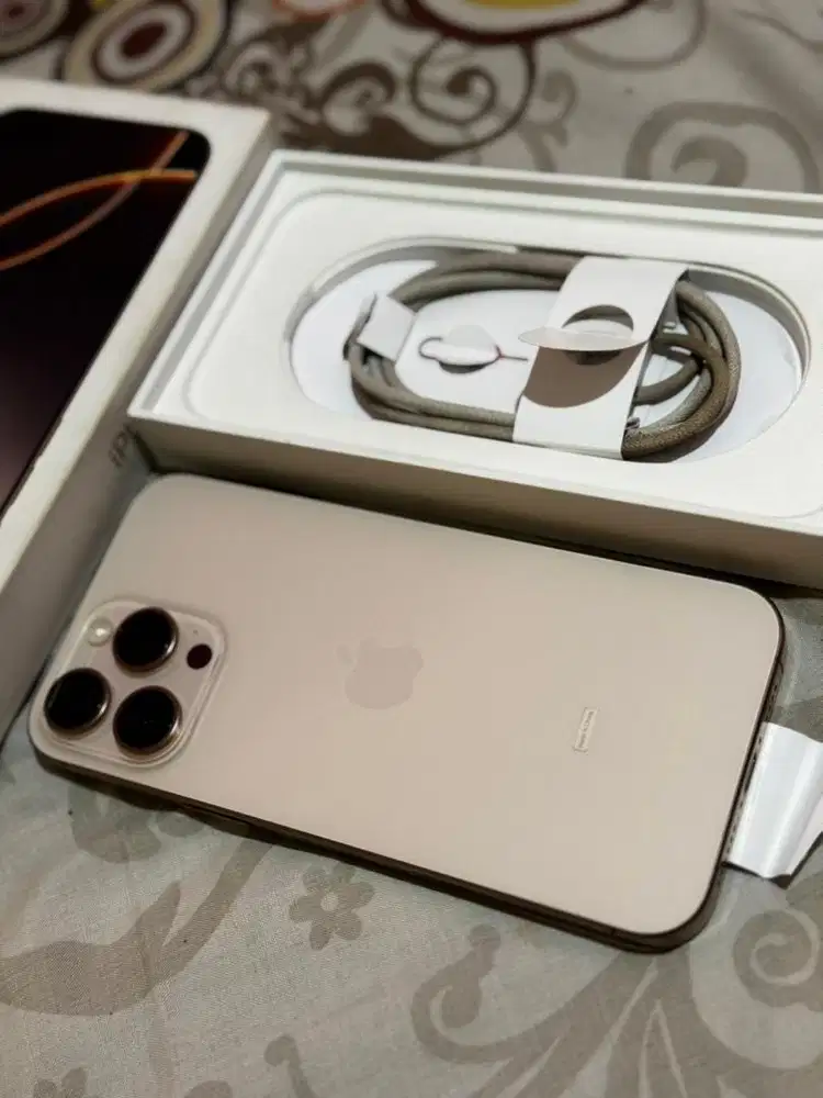 Iphone 16 Promax 256gb Dessert Titan. Ibox Garansi On