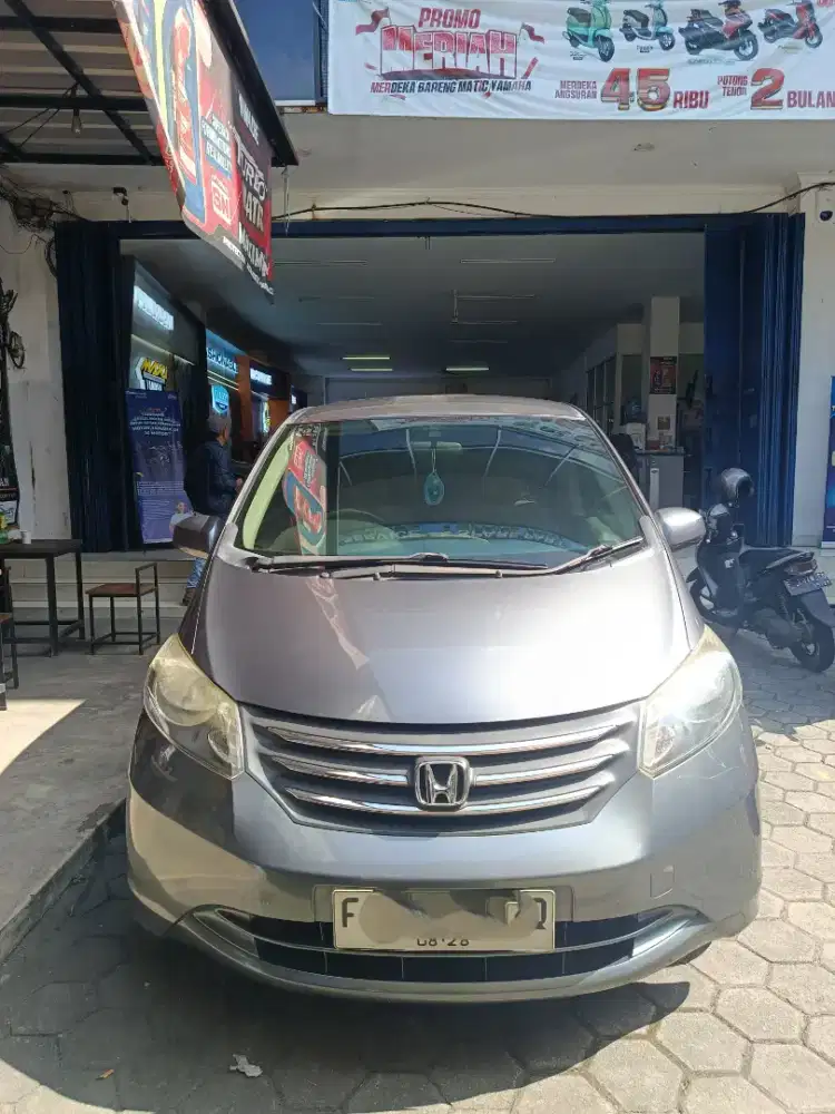 Honda Freed PSD 2010 Tipe Tertinggi KM 69 Ribuan