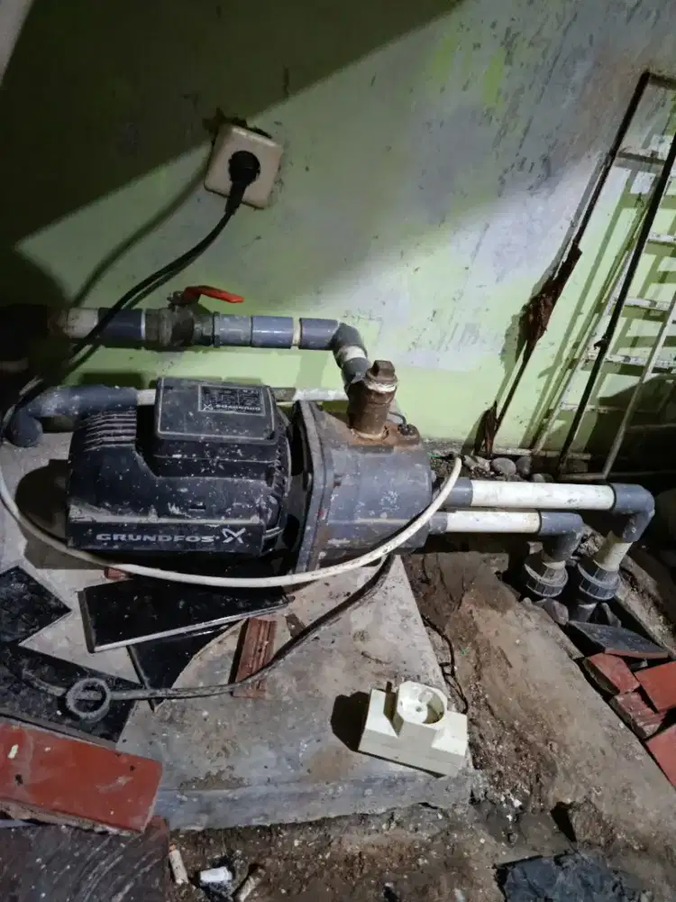 SERVICE PANGGILAN POMPA AIR { JETPUMP DAN SUBMERSIBLE }