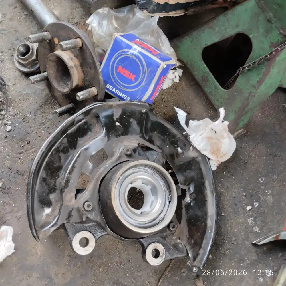 Bengkel mobil panggilan, mobil mogok dll