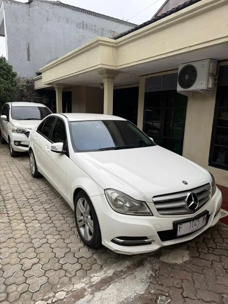 Mercedes-Benz C200 2013 Bensin