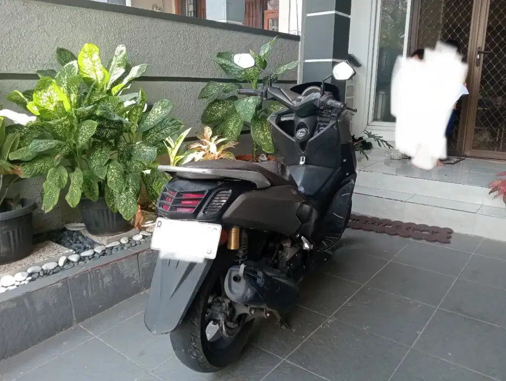 YAMAHA NMAX 155 SILVER 2015
Dijual Yamaha NMAX 155 th 2015 silver.