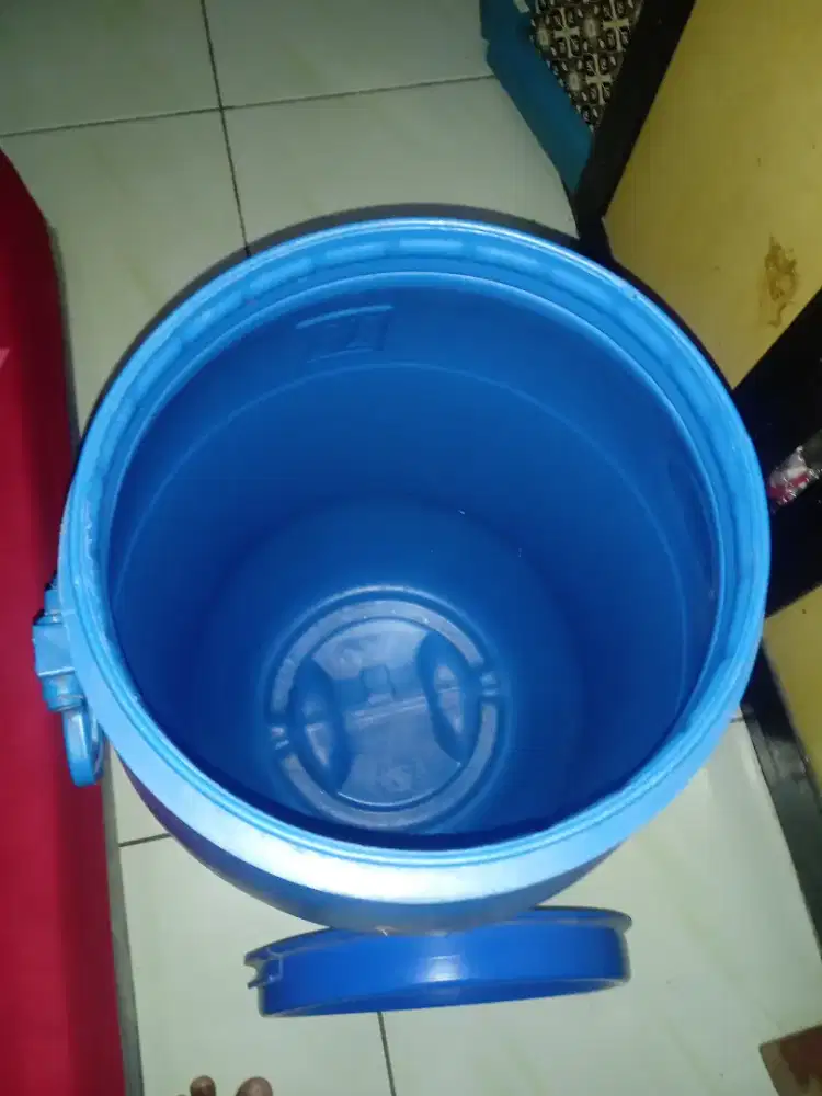 Gentong serbaguna bersih masih bagus