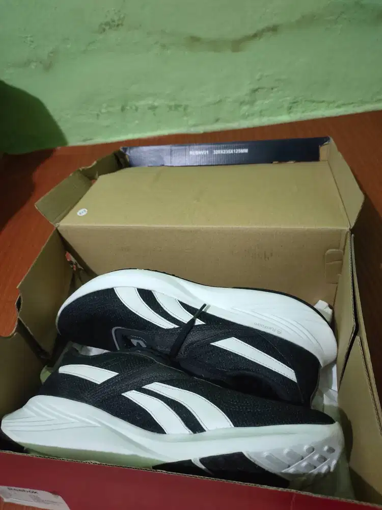 Sepatu Reebok Original