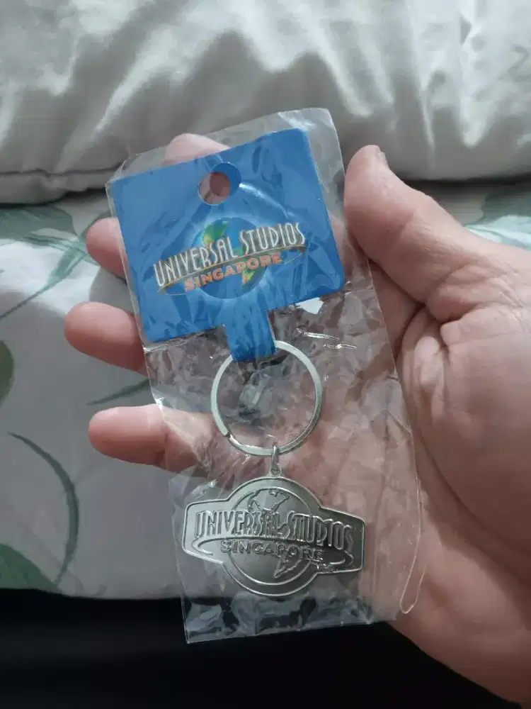 Gantungan tas universal studios singapore