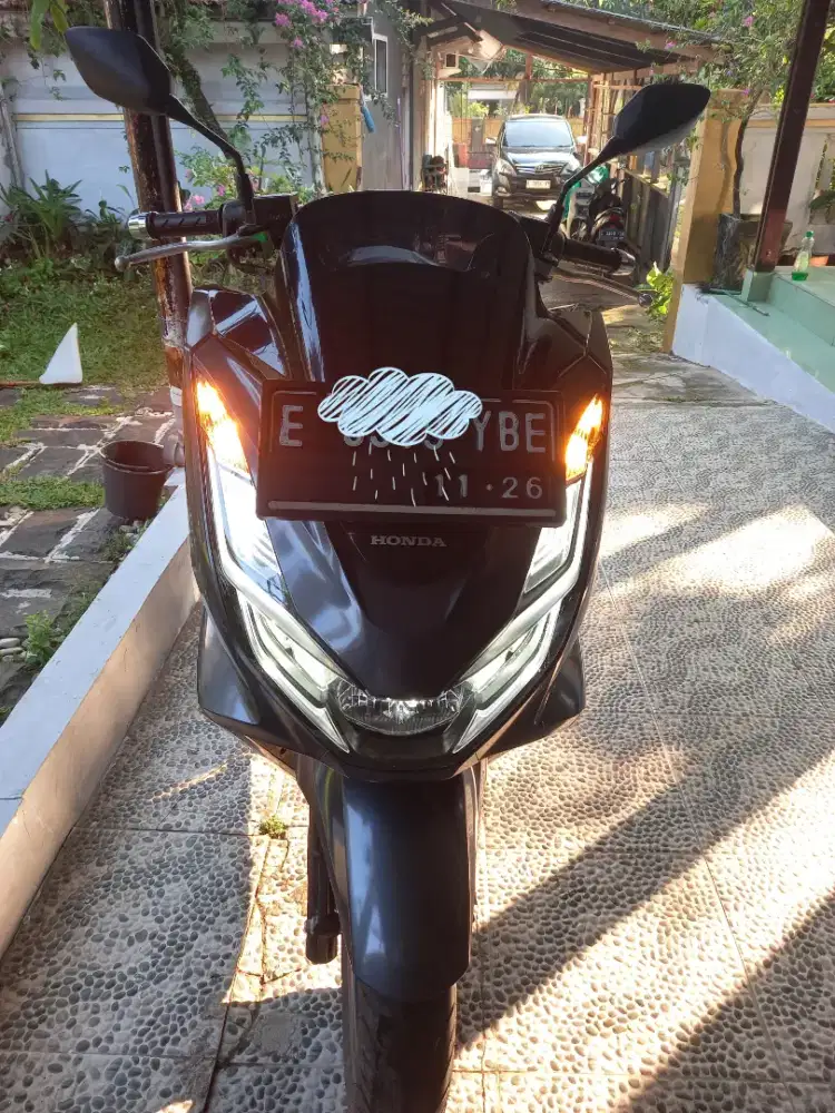PCX 160 Abu Tua