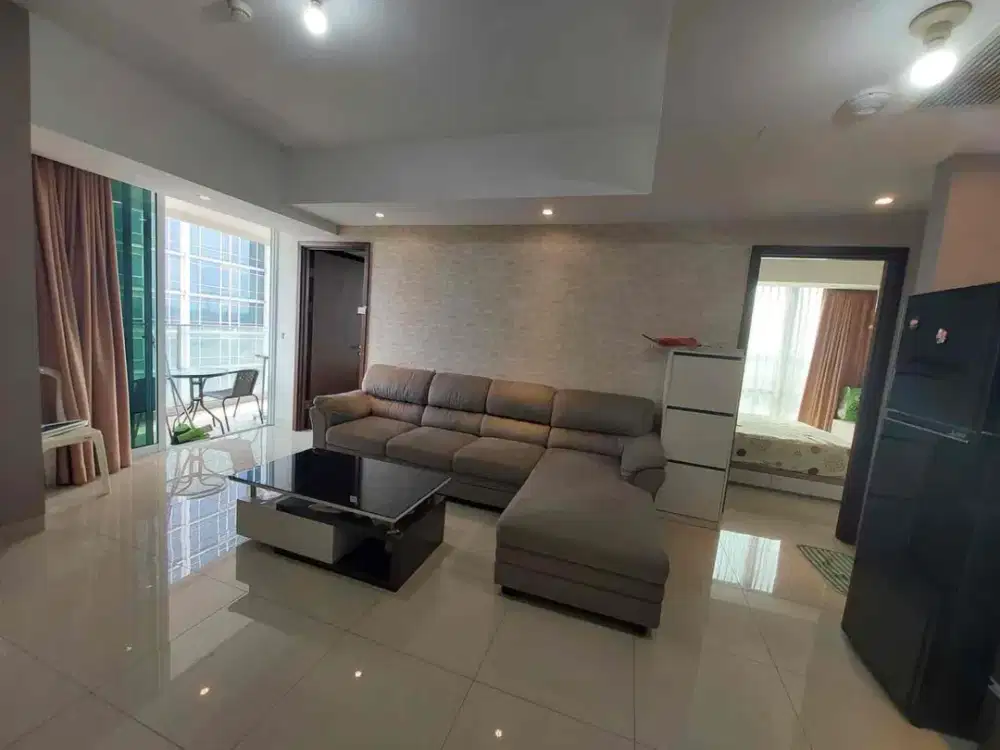 Dijual apartemen full furnished dekat kampus UPH Karawaci Tangerang