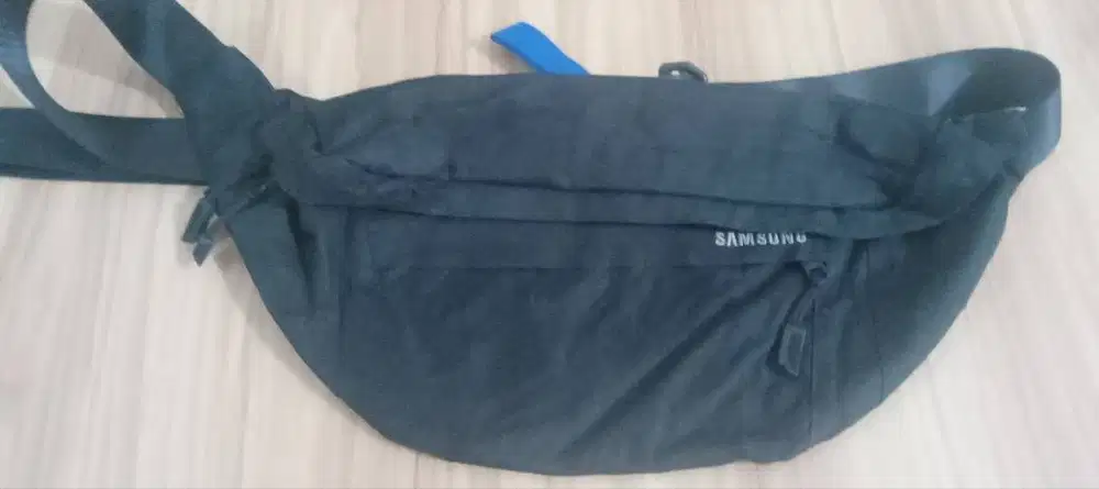Tas Slempang Pria