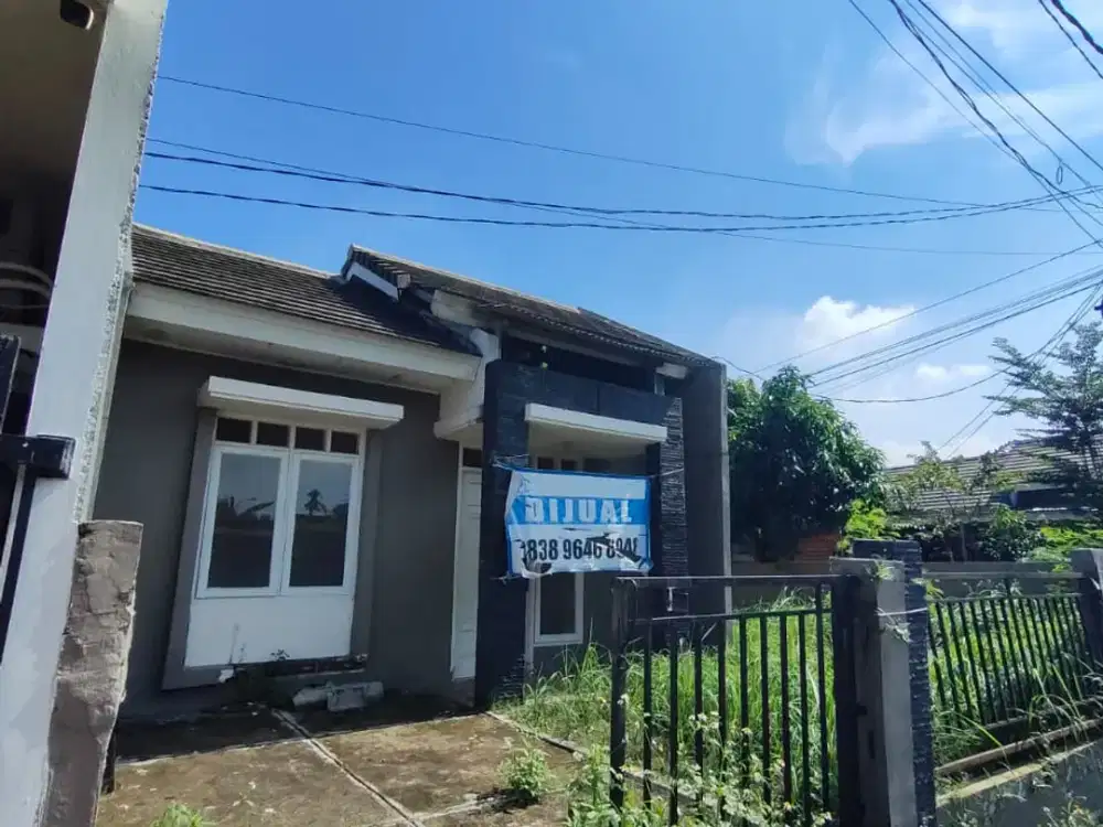 DIJUAL RUMAH MURAH DI BEKASI TIMUR REGENCY LINGKUNGAN COCOK UNTUK PERKEMBANGAN ANAK, BEKASI