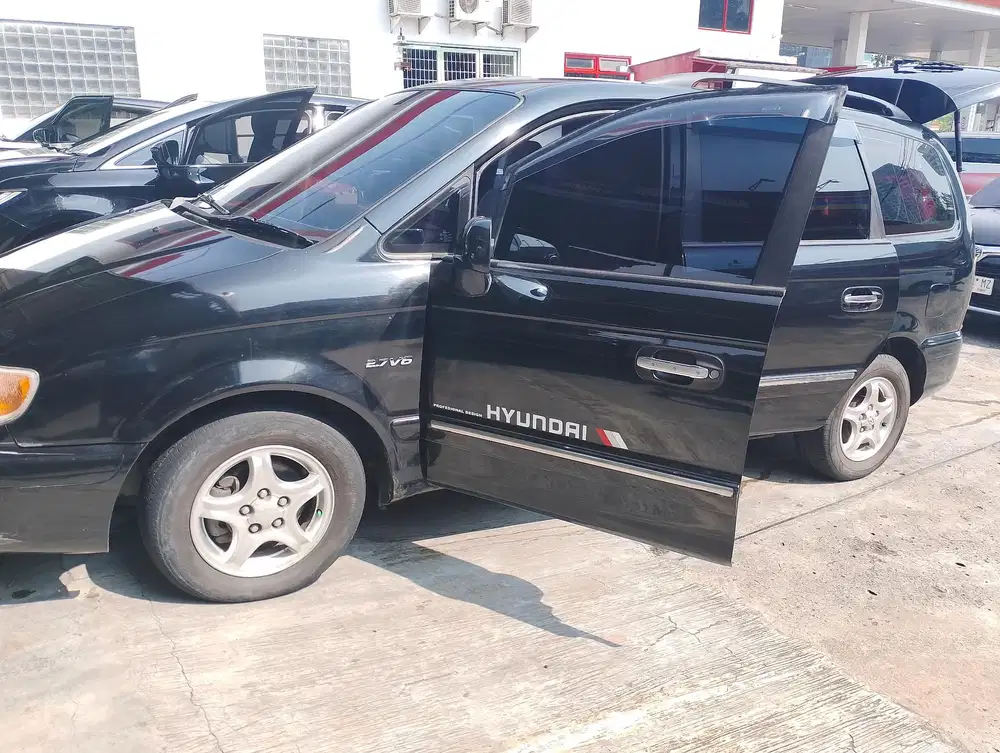 Hyundai Trajet 2000 Bensin