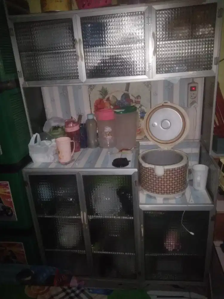 rak piring 3 pintu