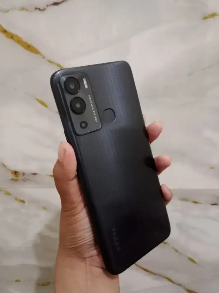 Infinix hot 12i