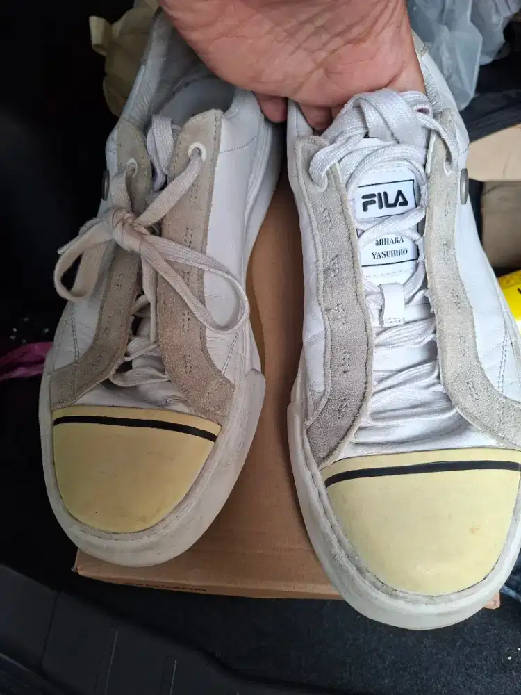 Sepatu FILA Mihara Yasuhiro
