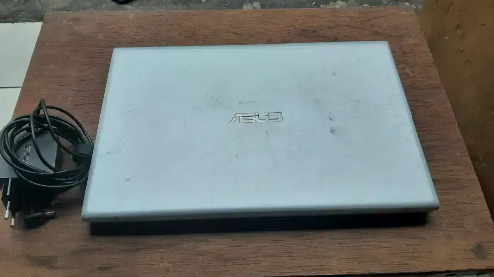 asus vivobook ryzen 3 slim & keren