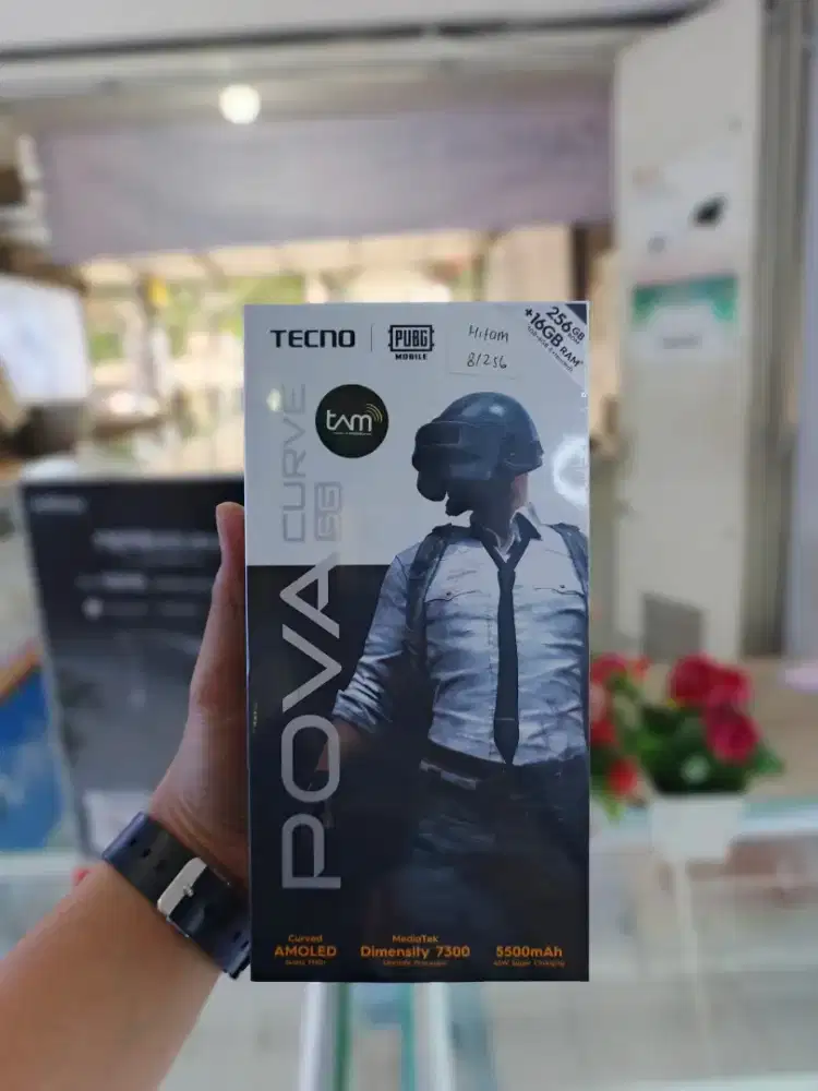 Tecno pova curved 5G 8/256 segelbox