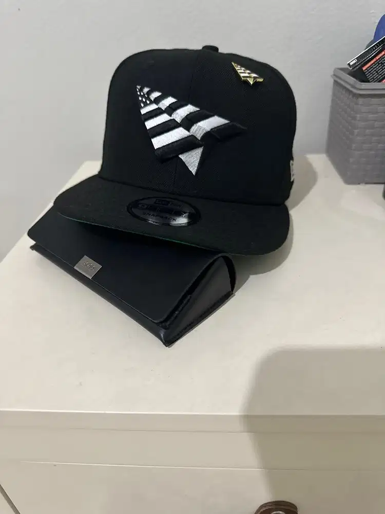 TOPI PAPER PLANES X NEW ERA X THE LOX 30 TH ANIVE