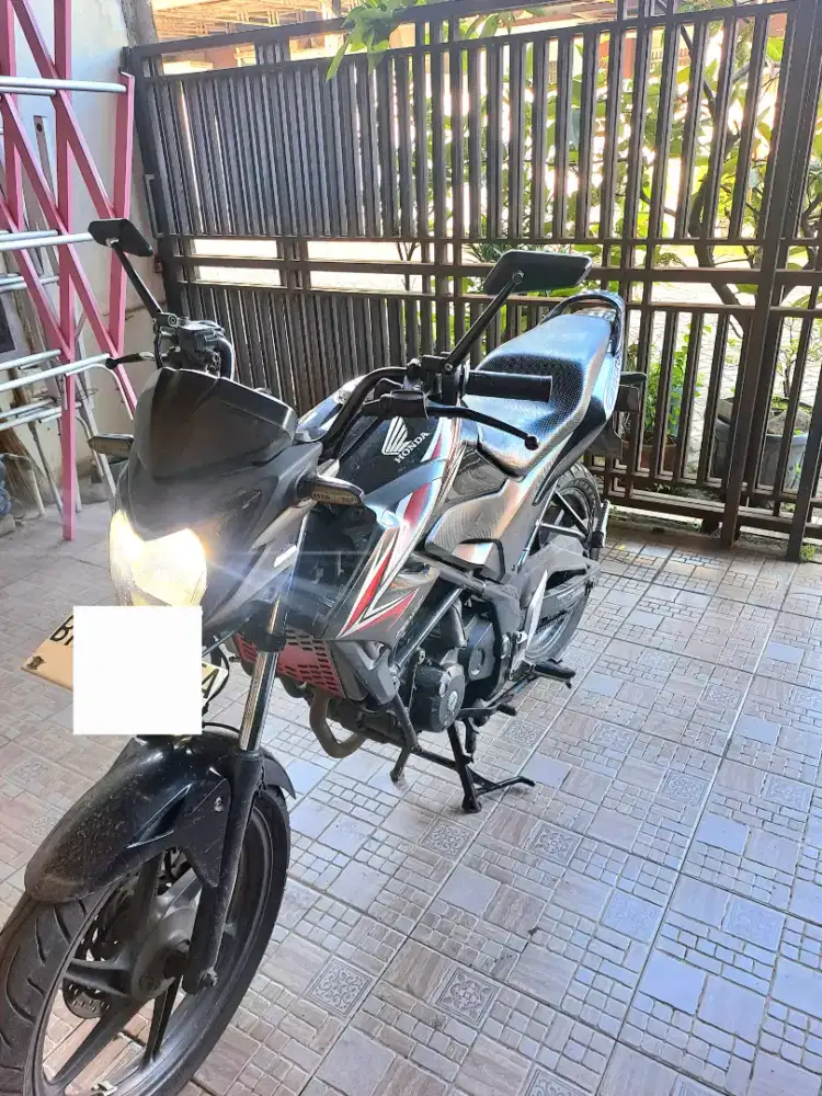 Dijual Honda CB150R OLD