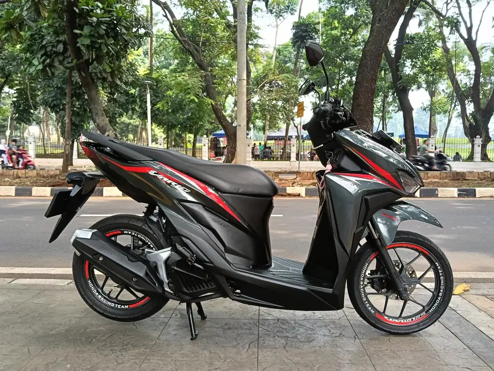 DIJUAL CASH NEW HONDA VARIO 125 CBS ISS THN 2018 PJK IDUP SIAP PAKAI