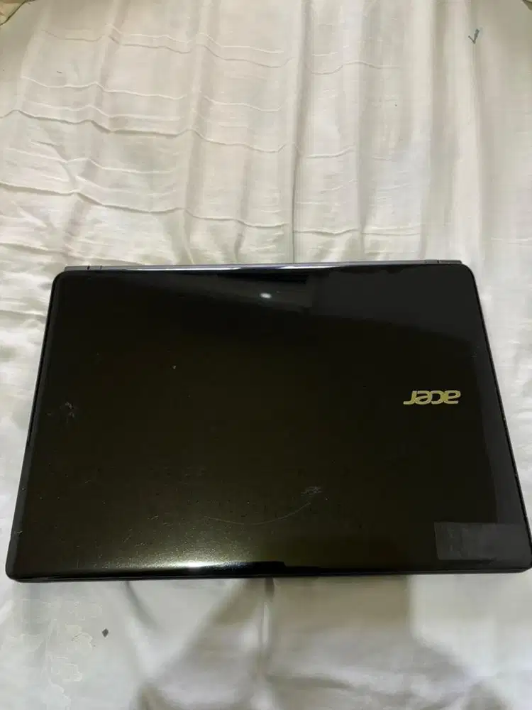 Dijual Laptop acer aspire E 1422