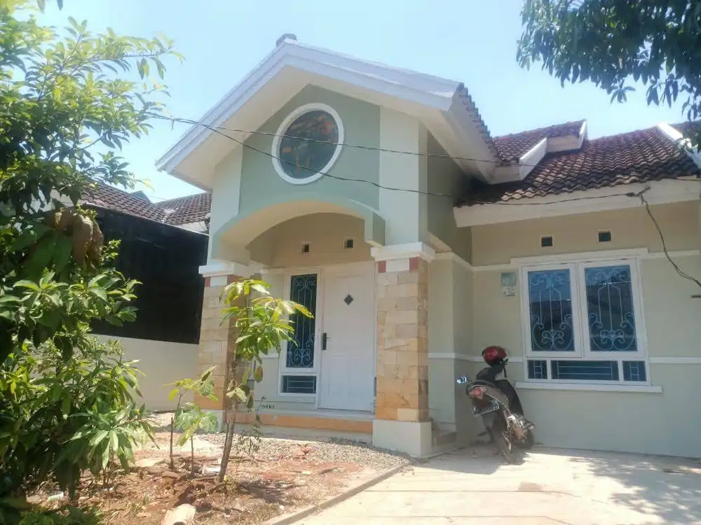 Jual Rumah tanah Luas komplek strategis serpong paradise Pamulang