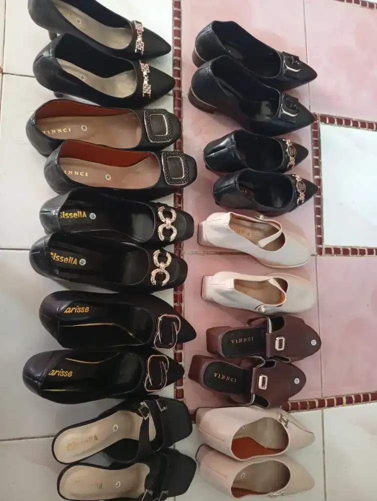 sepatu cewek masih baru