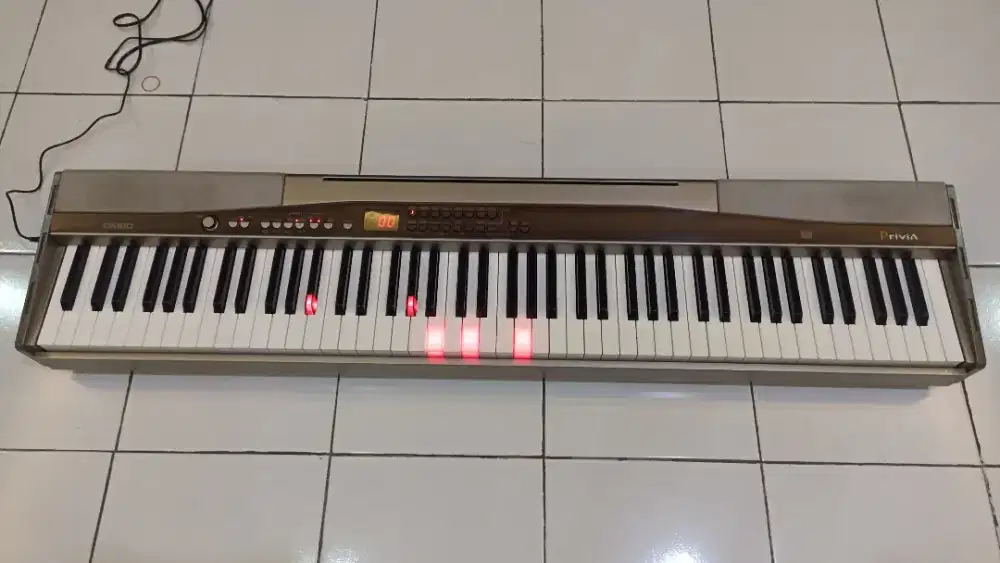 Piano Digital Casio Privia PX500L