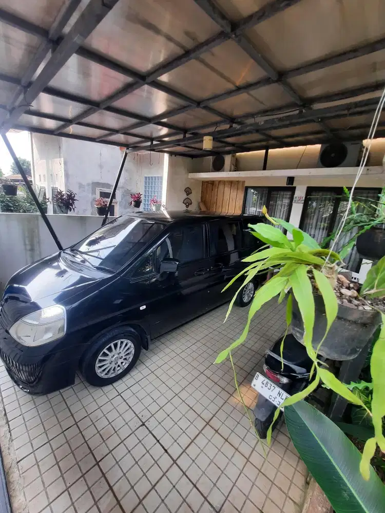 Nissan Serena 2012 Bensin