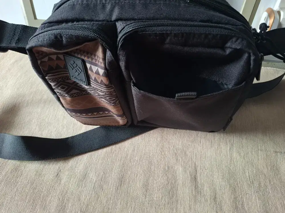 COLUMBIA Street Transit Bag