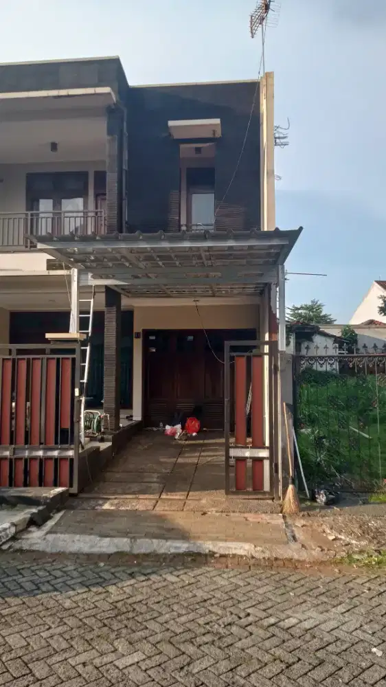 Kanopi baja ringan