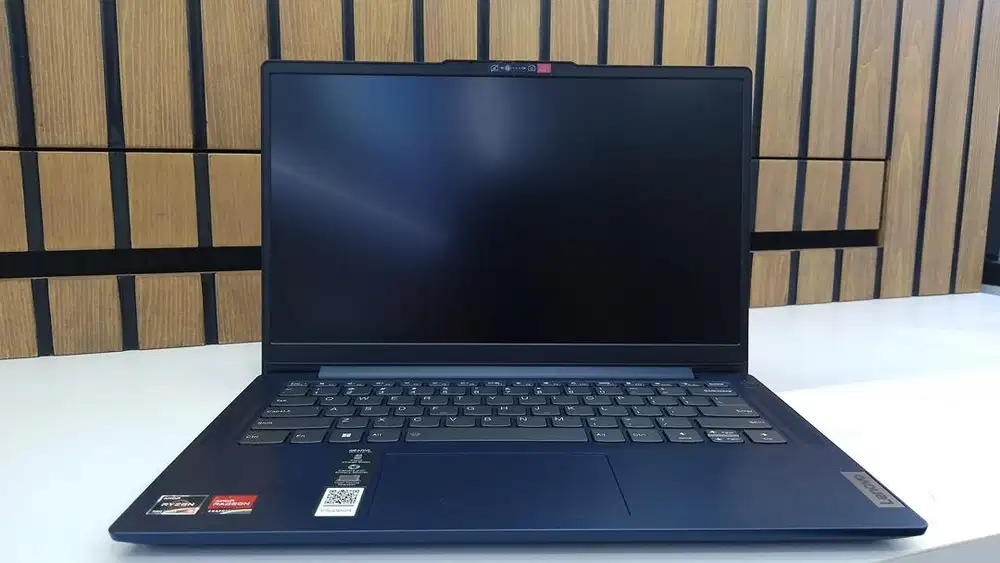 Lenovo ideapad slim 3 intel amd ryzen 3 7320 8Gb