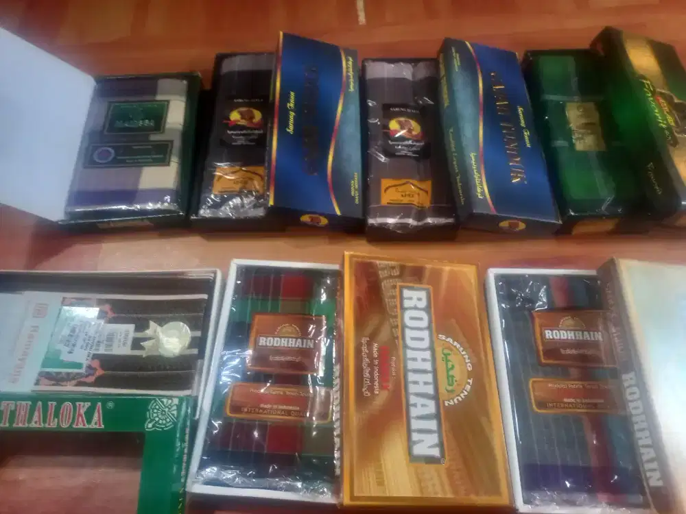 Sarung berbagai merek