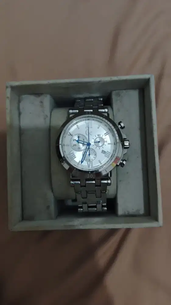 Gc Guess Collection Y44004G1