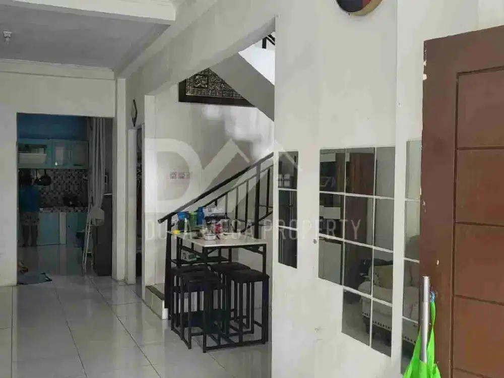 Dijual Rumah 2 Lantai di Graha Raya Dekat Pintu Tol Parigi