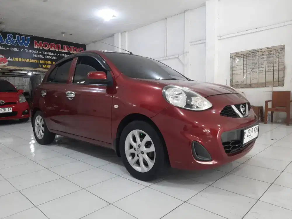 NISSAN MARCH 1.2 L MATIC 2015 MAROON