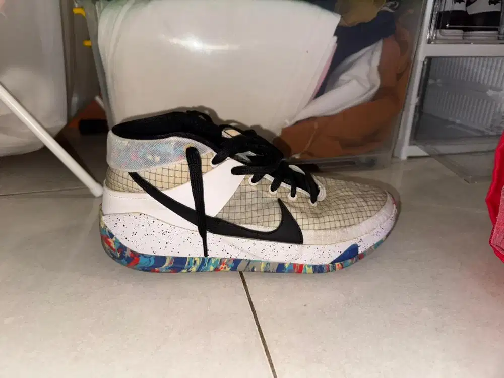 NIKE KEVIN DURANT SIZE 45