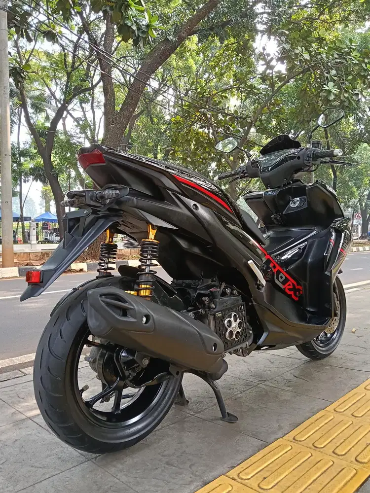DIJUAL CASH NEW YAMAHA AEROX CONNECTED THN 2022 PJK TELAT BULAN