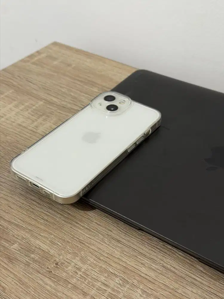 Iphone 13 starlight masih garansi ibox