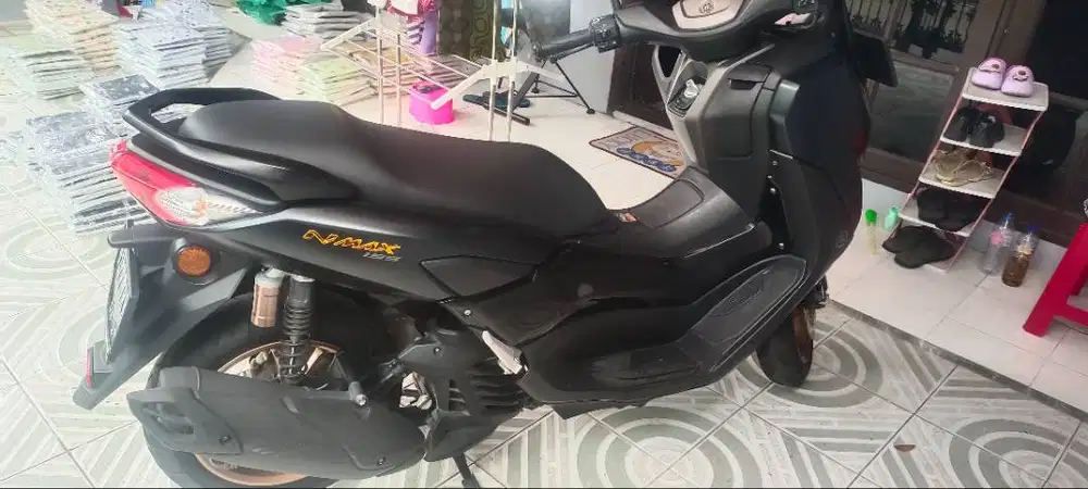 Nmax 2022 keyless surat komplit kondisi bagus