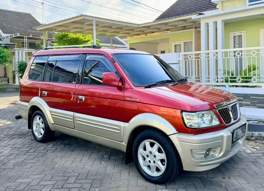 Mitsubishi Kuda 2003 grandia bensin 2.0 MPi