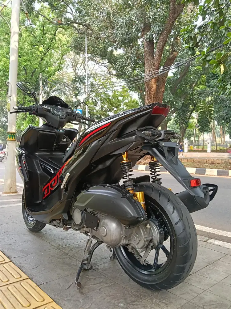 DIJUAL CASH NEW YAMAHA AEROX CONNECTED THN 2022 PJK TELAT BULAN
