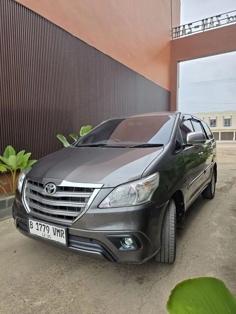 Toyota Inova G Metic 2013