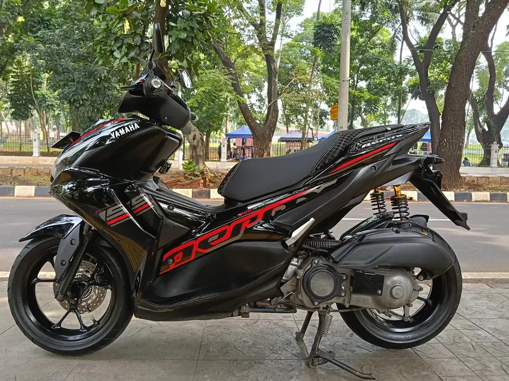 DIJUAL CASH NEW YAMAHA AEROX CONNECTED THN 2022 PJK OFF TELAT BULAN