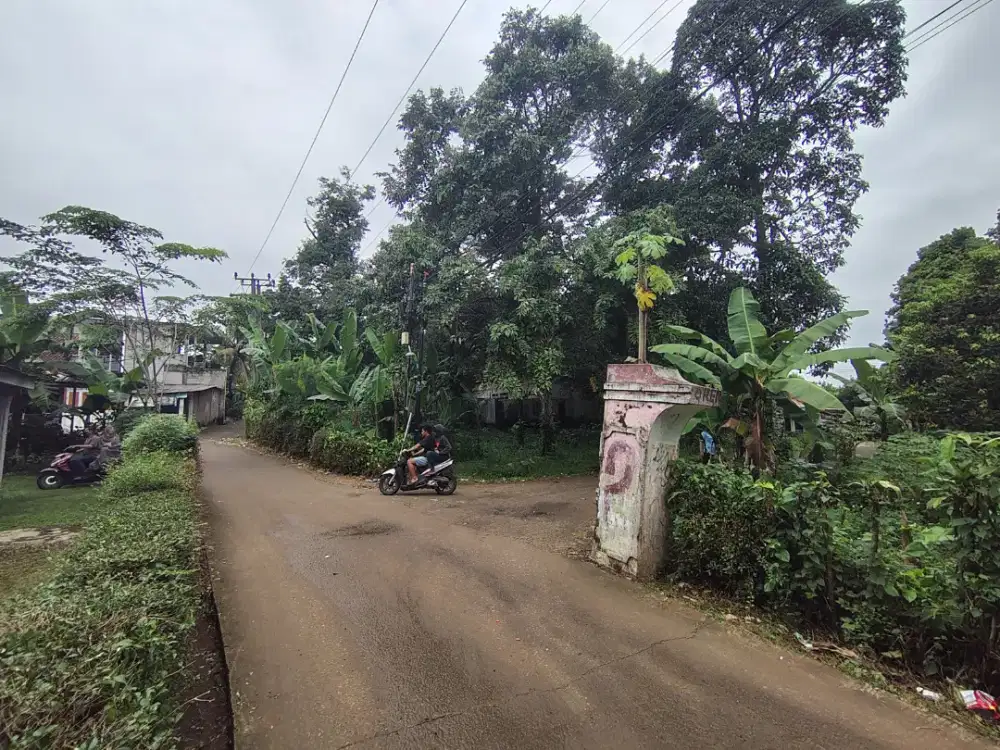 Tanah darat di belakang Perumahan telaga Kahuripan