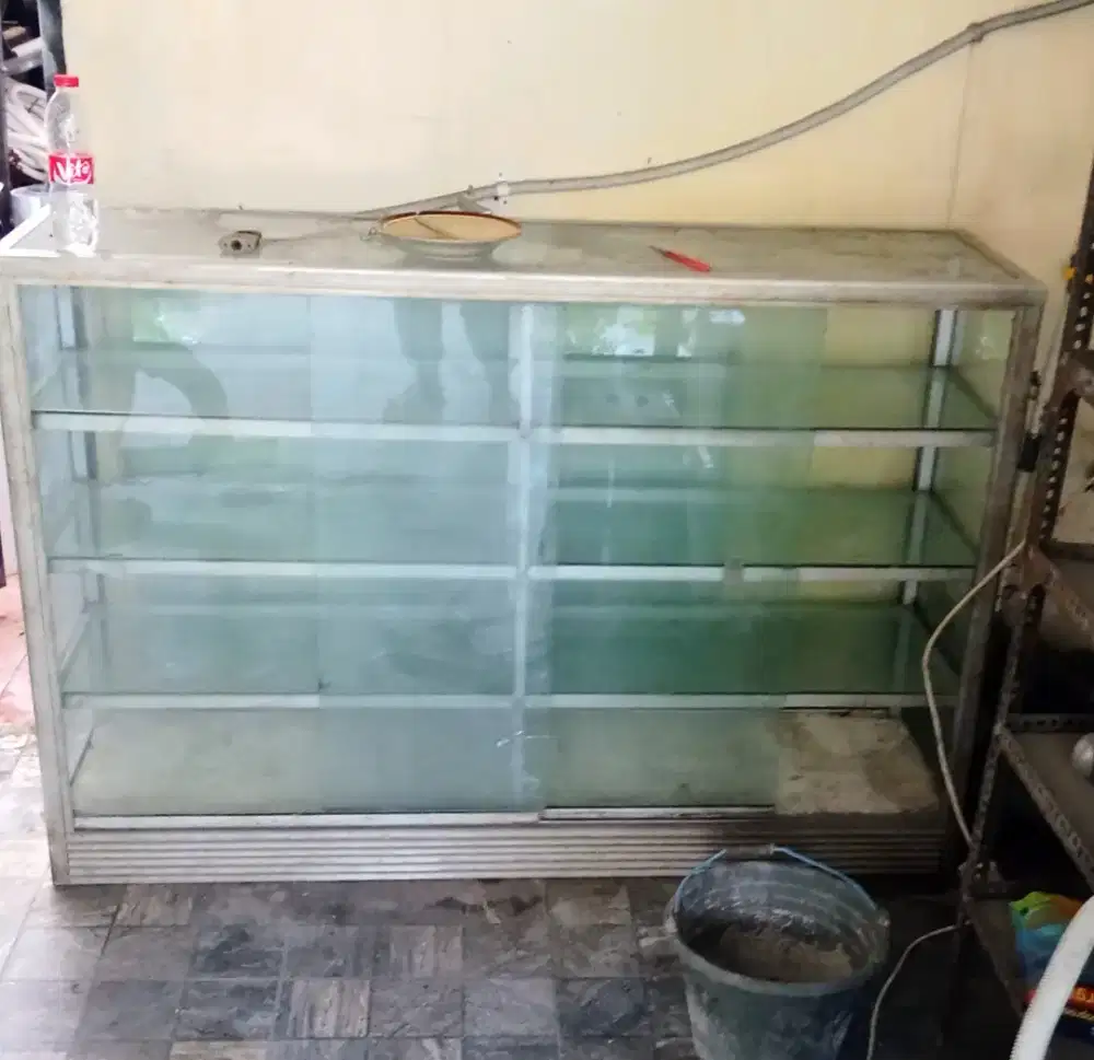 JUAL ETALASE BEKAS